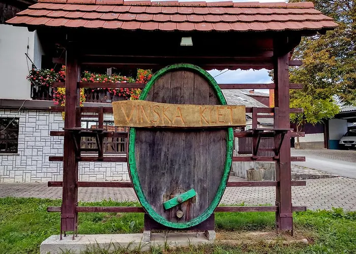 Hiša za goste Tome 3*